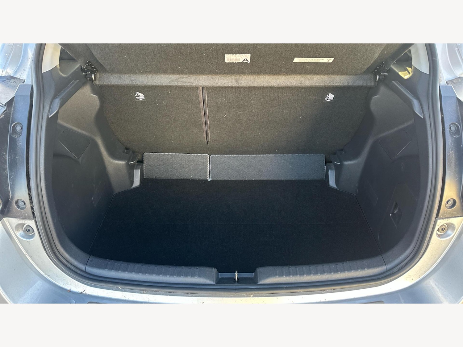 Used Toyota Yaris 2021 for sale - 76645570: Photo 16