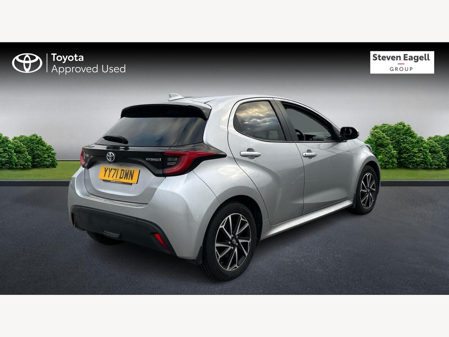 Used Toyota Yaris 2021 for sale - 76645570: Photo 2