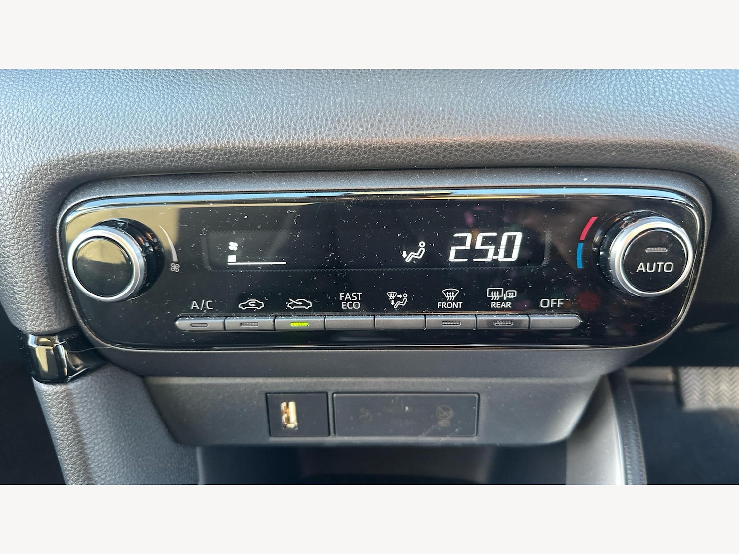 Used Toyota Yaris 2021 for sale - 76645570: Photo 23