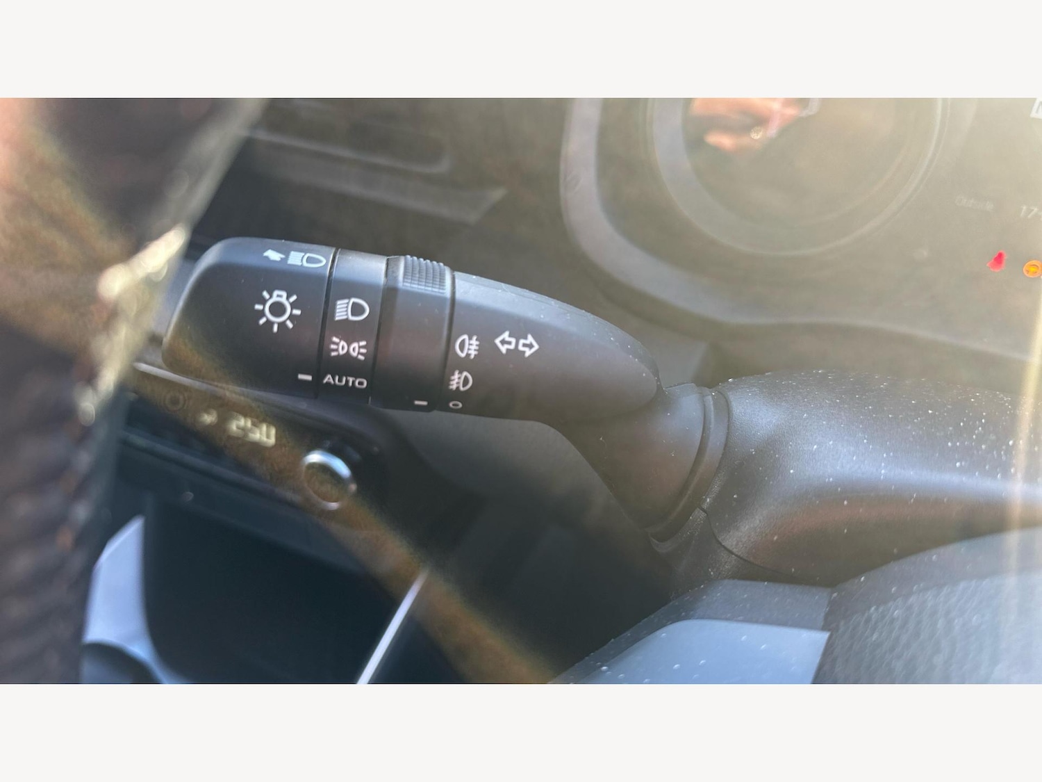 Used Toyota Yaris 2021 for sale - 76645570: Photo 24