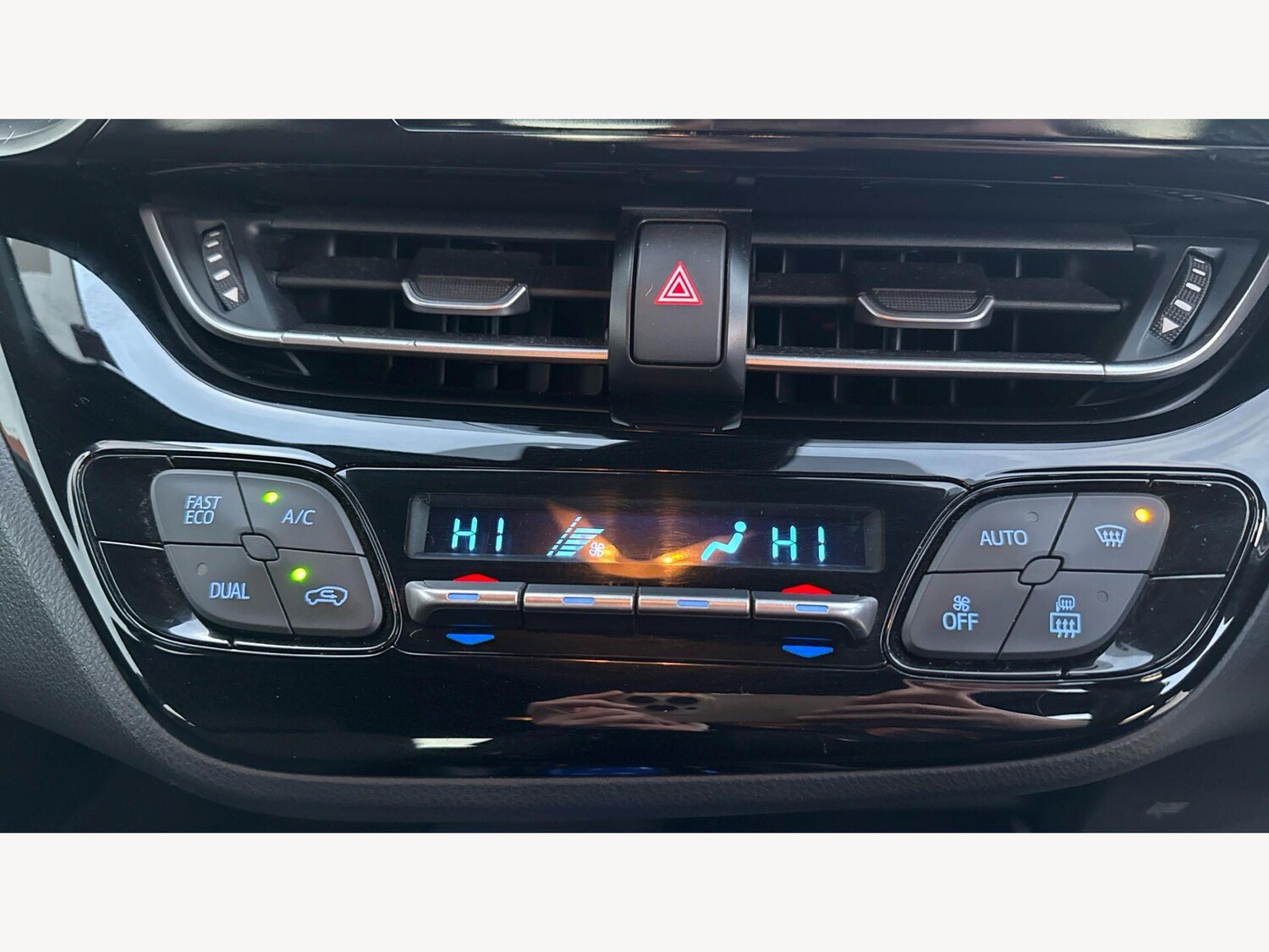 Used Toyota C-HR 2019 for sale - 77908690: Photo 26