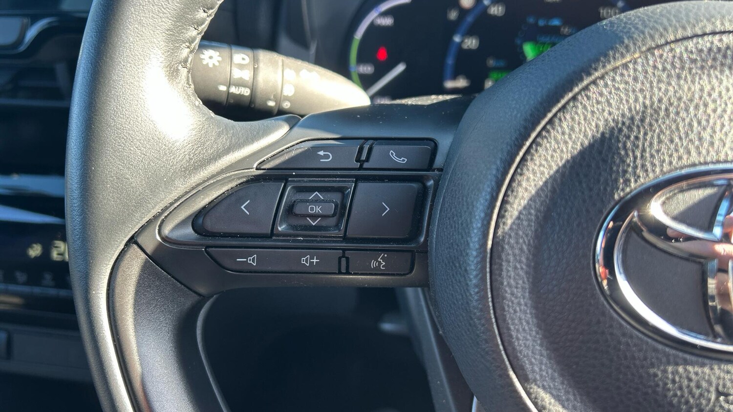 Used Toyota Yaris Cross 2022 for sale - 75884877: Photo 36