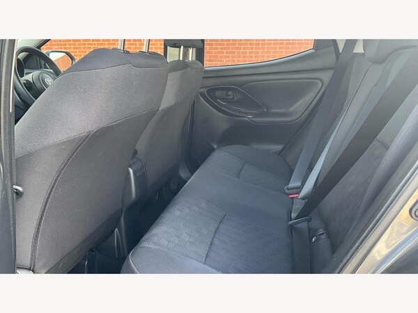 Used Toyota Yaris 2024 for sale - 75728785: Photo 15