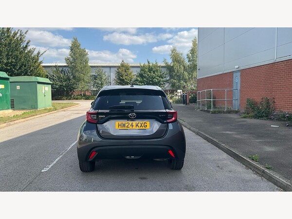 Used Toyota Yaris 2024 for sale - 75728785: Photo 21