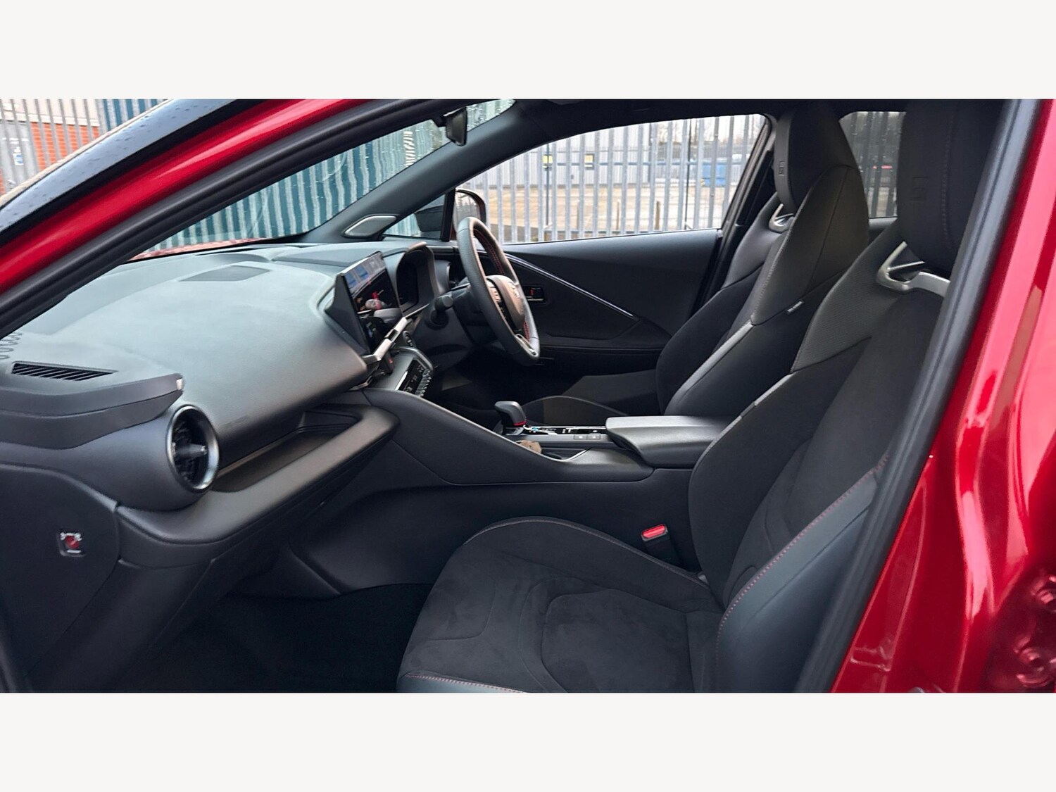 Used Toyota C-HR 2024 for sale - 77344702: Photo 12