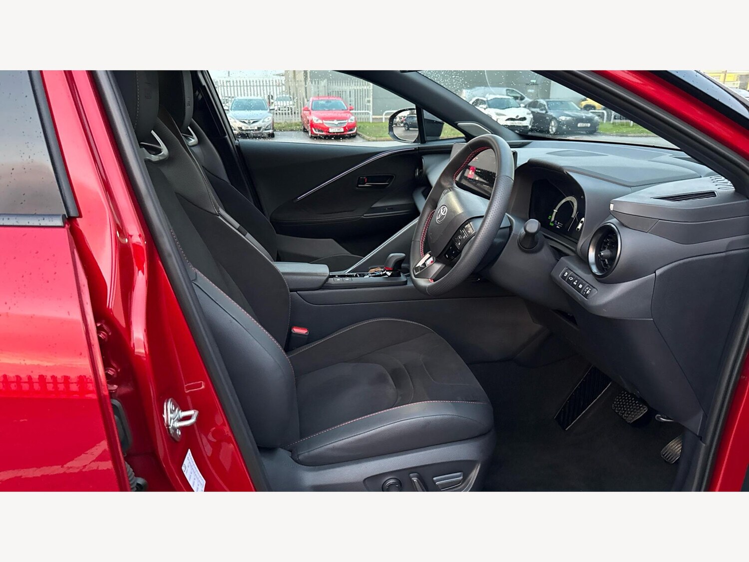 Used Toyota C-HR 2024 for sale - 77344702: Photo 13