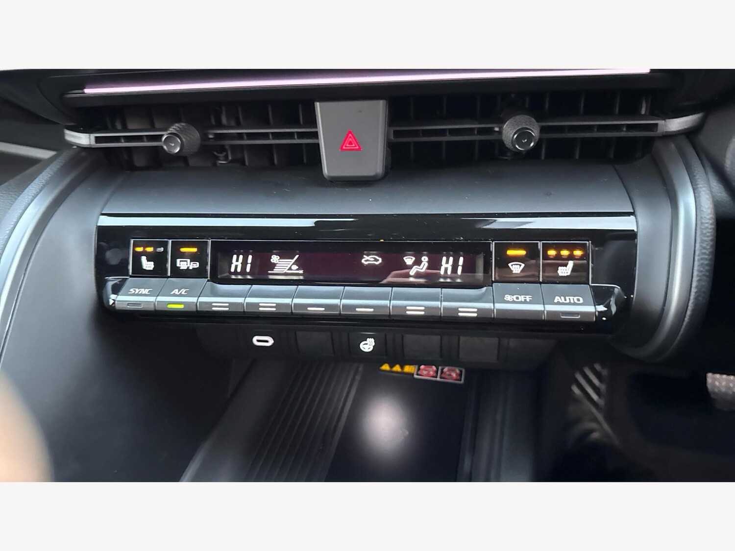 Used Toyota C-HR 2024 for sale - 77344702: Photo 27