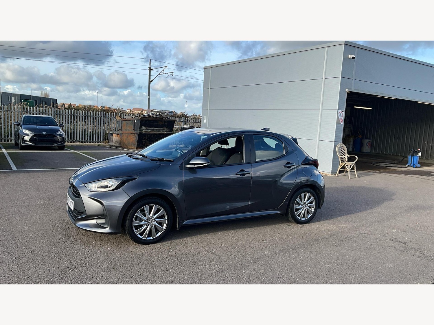 Used Toyota Yaris 2022 for sale - 76702261: Photo 19