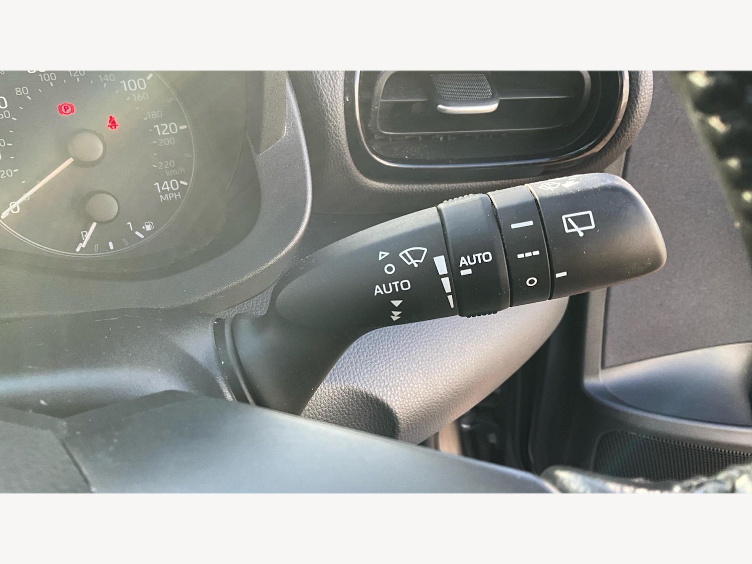 Used Toyota Yaris 2022 for sale - 76702261: Photo 23