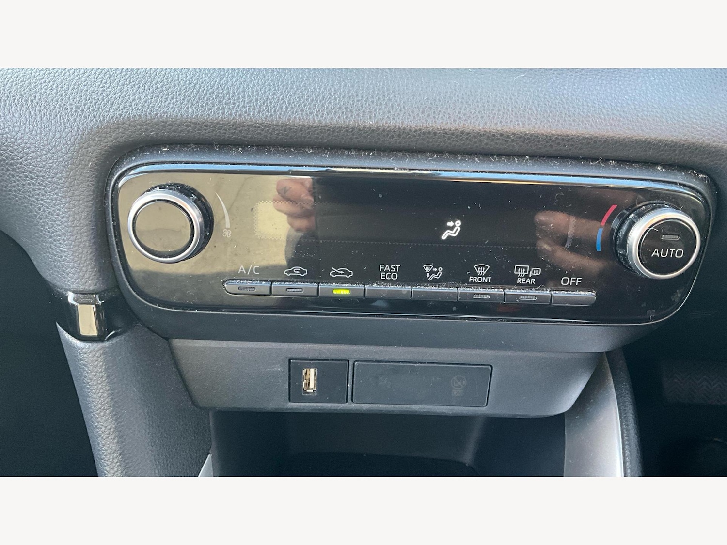 Used Toyota Yaris 2022 for sale - 76702261: Photo 25