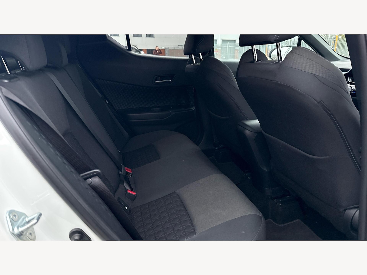 Used Toyota C-HR 2021 for sale - 76935750: Photo 14