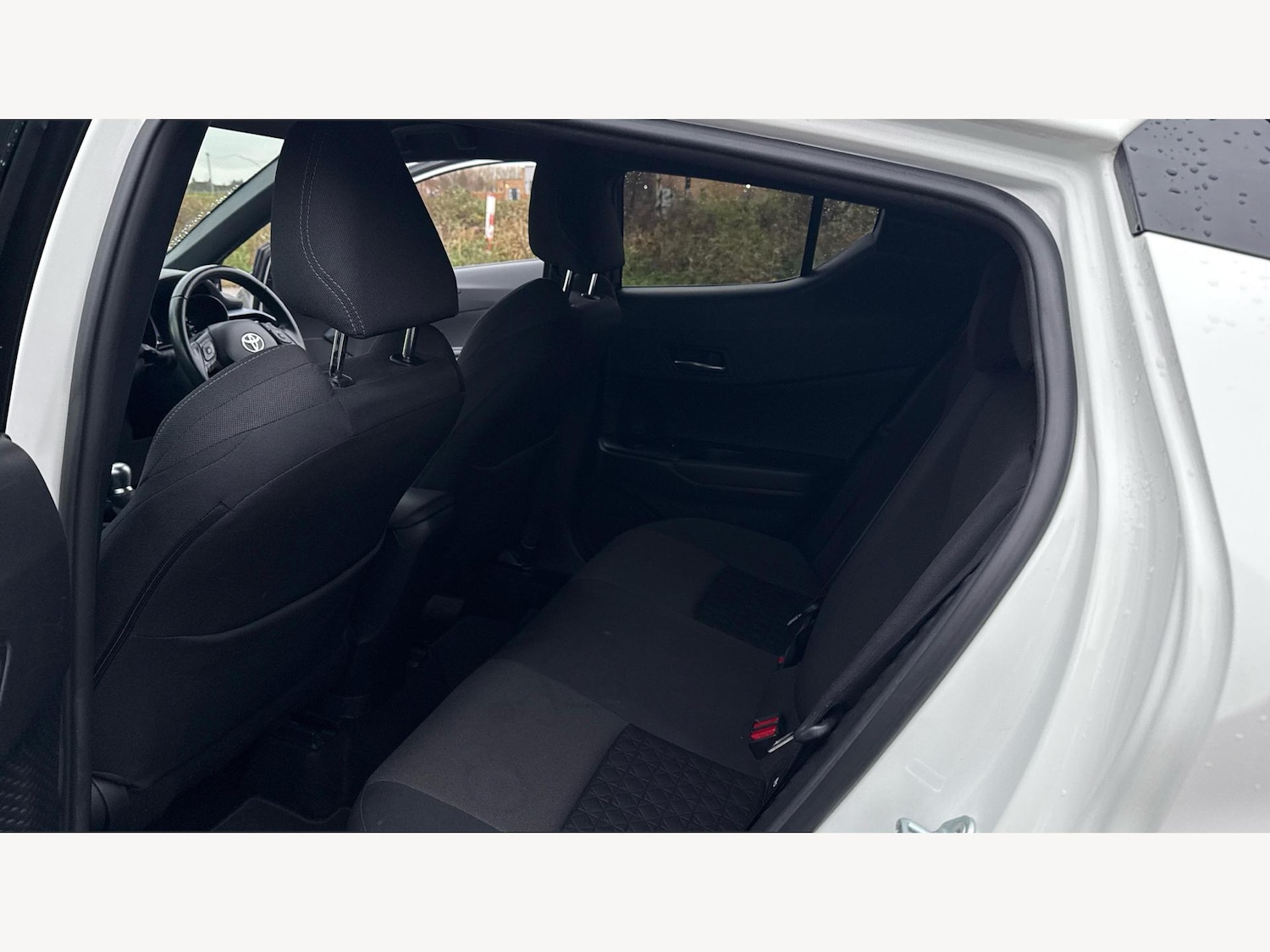 Used Toyota C-HR 2021 for sale - 76935750: Photo 15