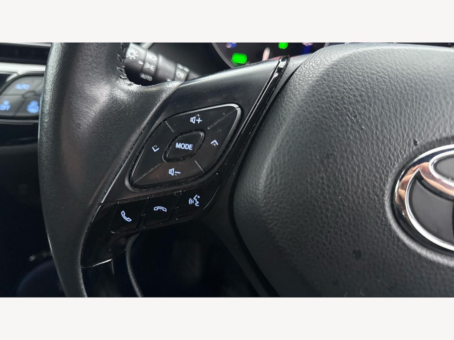 Used Toyota C-HR 2021 for sale - 76935750: Photo 27