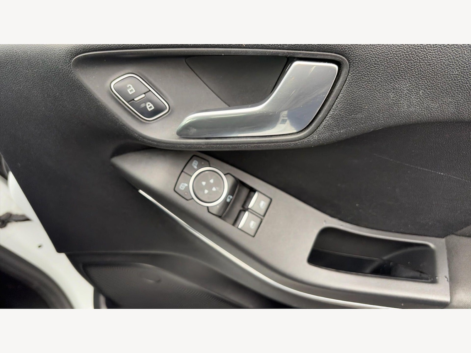 Used Ford Fiesta 2017 for sale - 77799460: Photo 30