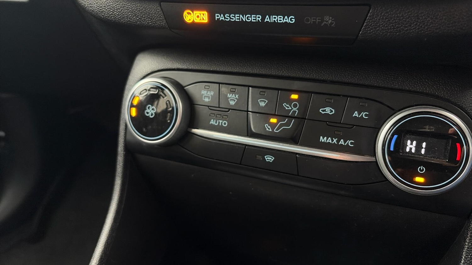 Used Ford Fiesta 2017 for sale - 77799460: Photo 35