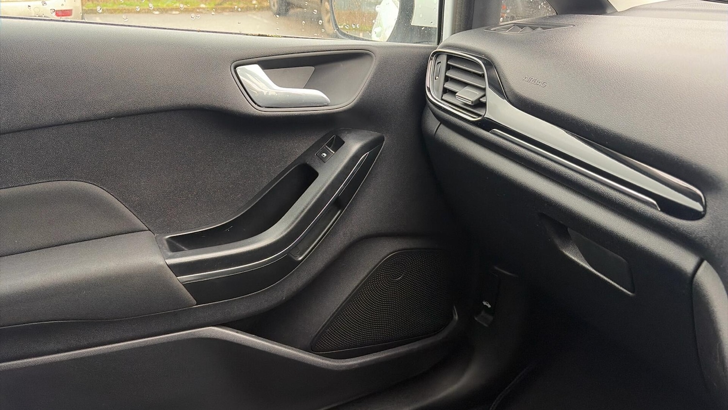 Used Ford Fiesta 2017 for sale - 77799460: Photo 37