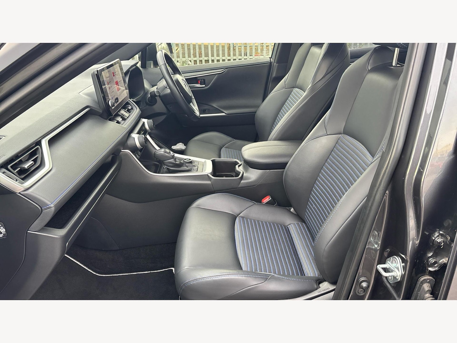 Used Toyota RAV4 2023 for sale - 76898652: Photo 12