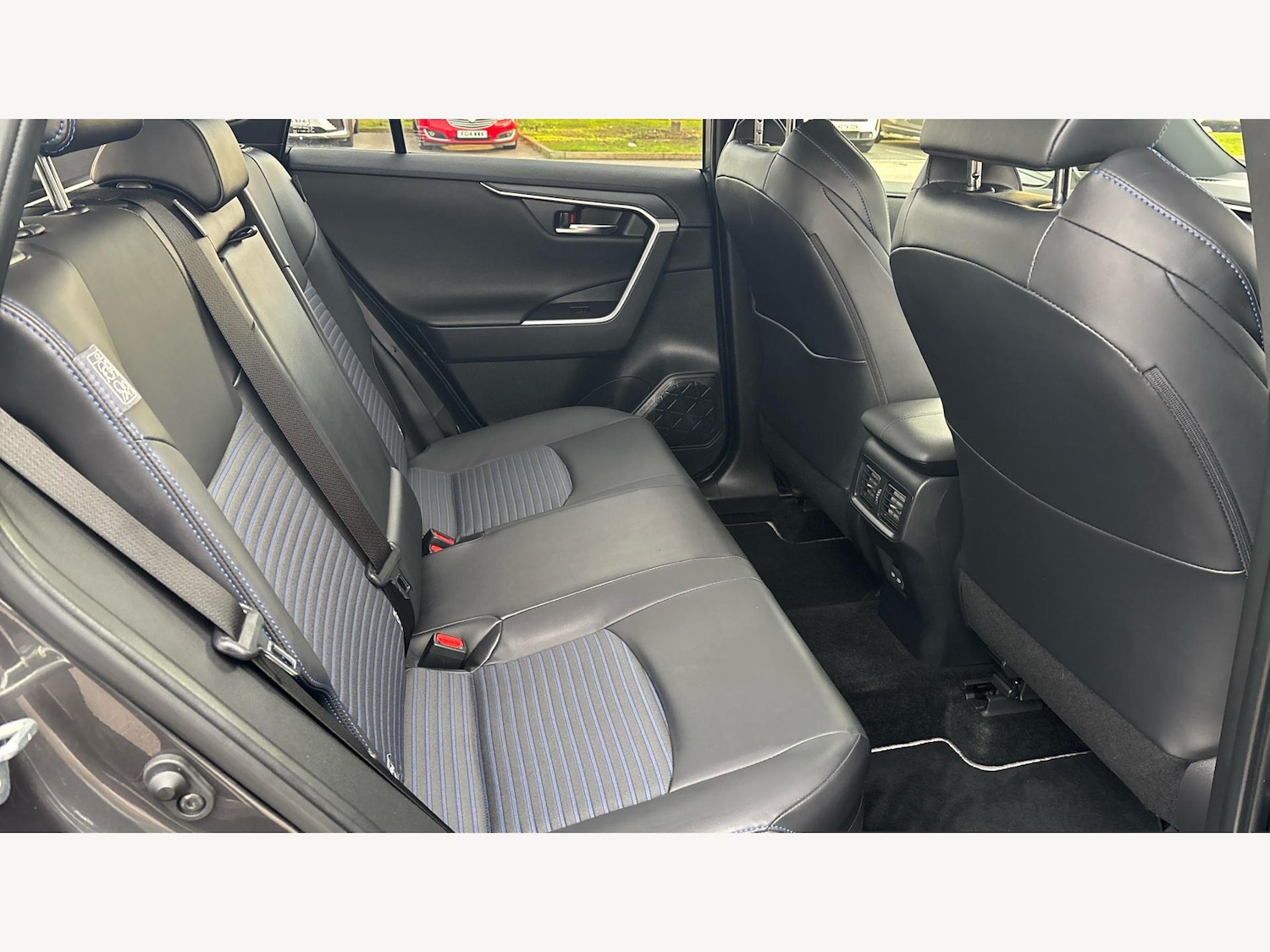 Used Toyota RAV4 2023 for sale - 76898652: Photo 14