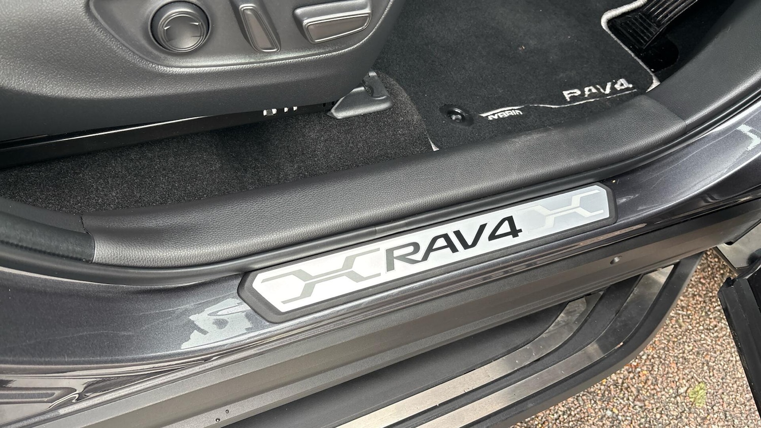 Used Toyota RAV4 2023 for sale - 76898652: Photo 34