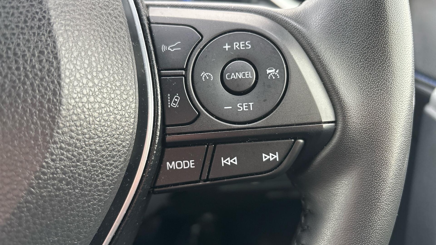 Used Toyota RAV4 2023 for sale - 76898652: Photo 38