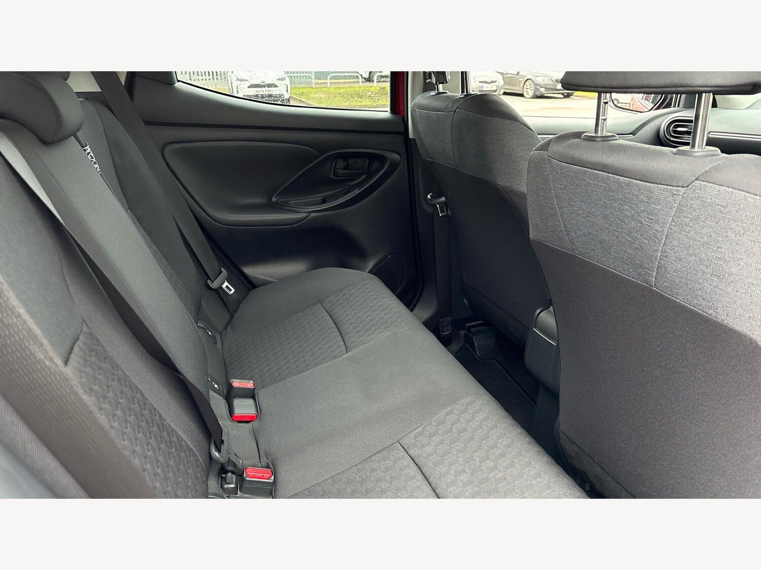 Used Toyota Yaris 2022 for sale - 77908439: Photo 14