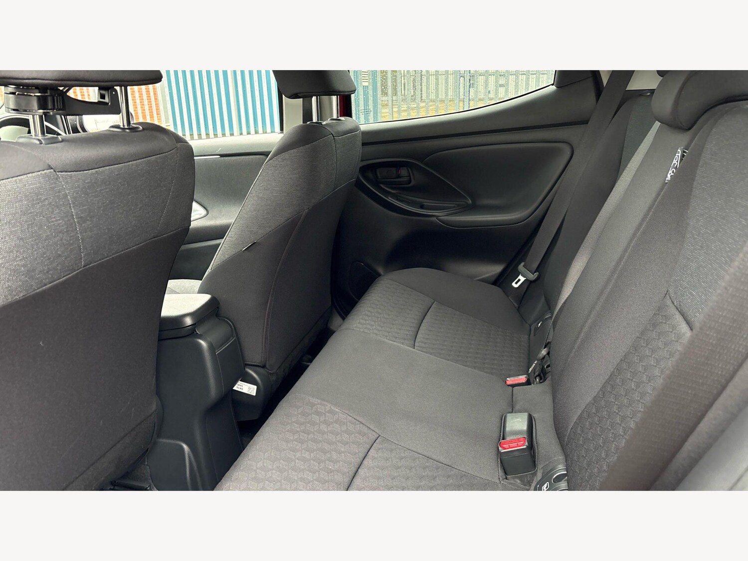 Used Toyota Yaris 2022 for sale - 77908439: Photo 15