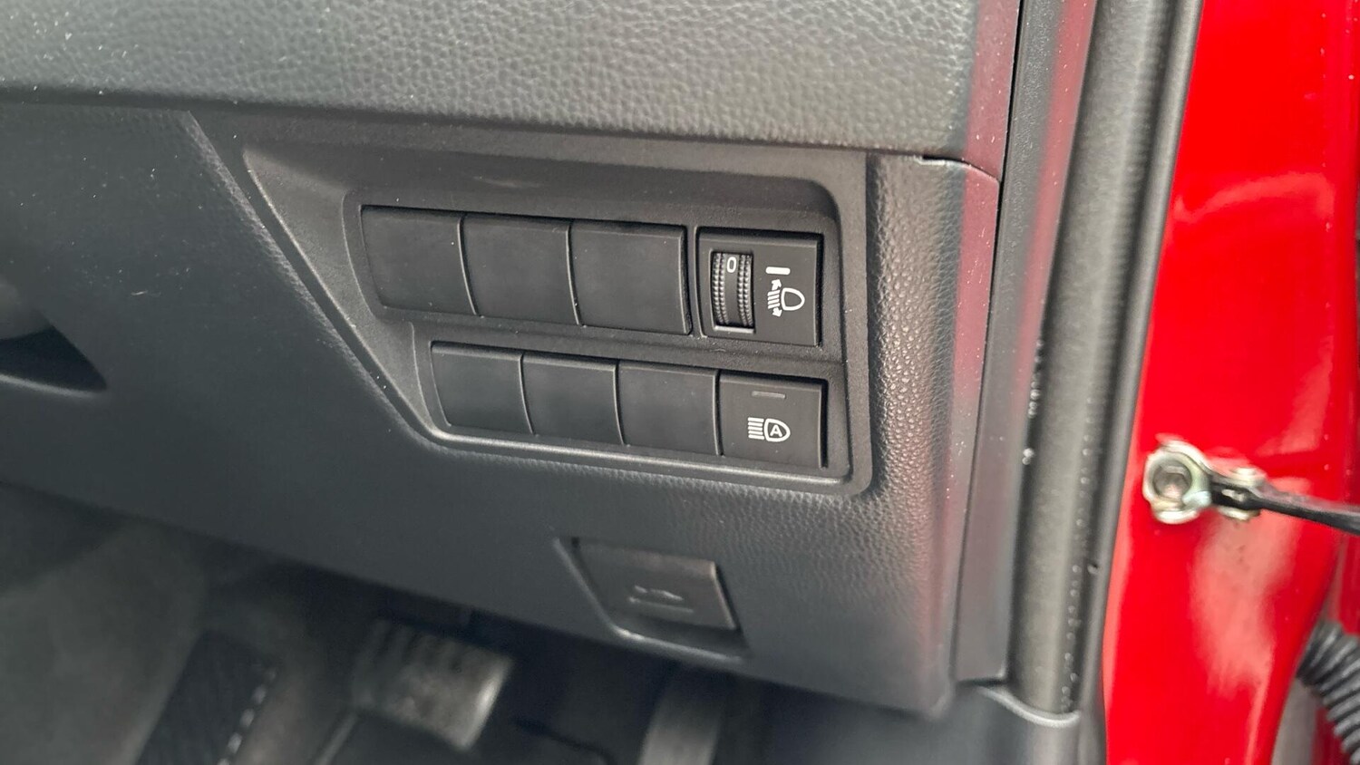 Used Toyota Yaris 2022 for sale - 77908439: Photo 33