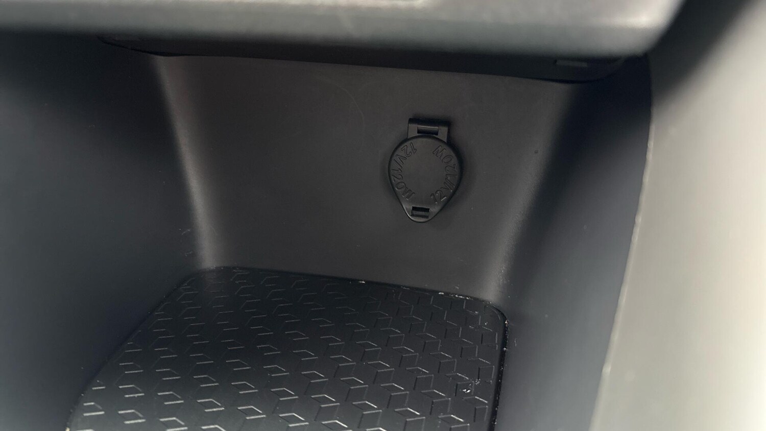 Used Toyota Yaris 2022 for sale - 77908439: Photo 41