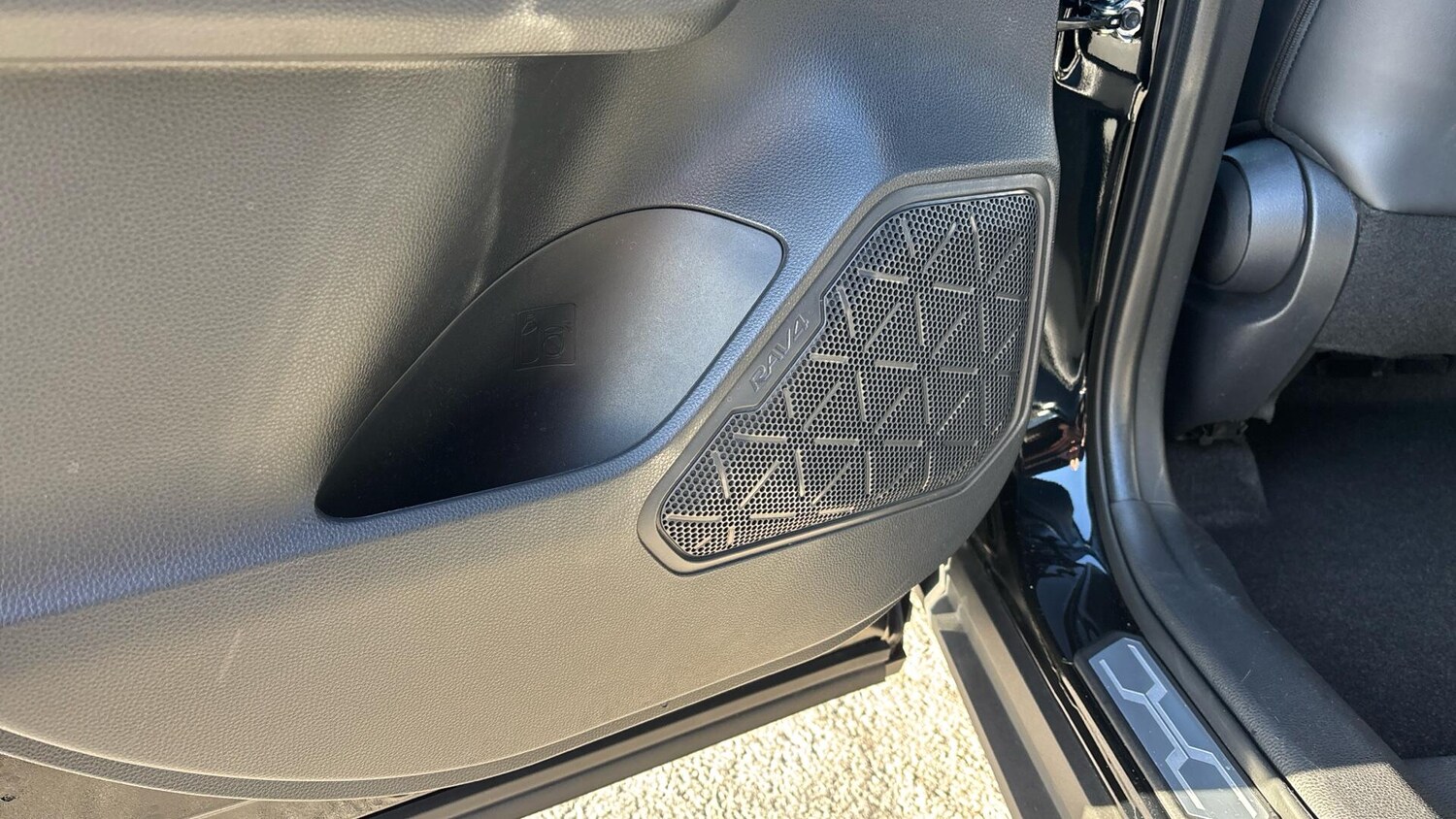 Used Toyota RAV4 2021 for sale - 77559691: Photo 34