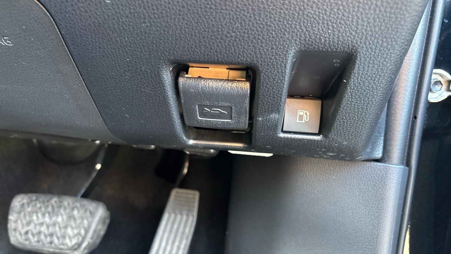 Used Toyota RAV4 2021 for sale - 77559691: Photo 41