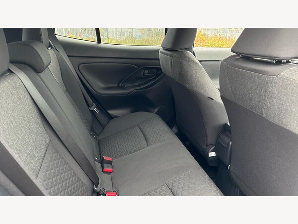 Used Toyota Yaris Cross 2023 for sale - 76294703: Photo 14