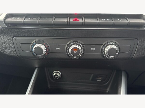 Used Audi Q2 for sale - 76094921: Photo 27