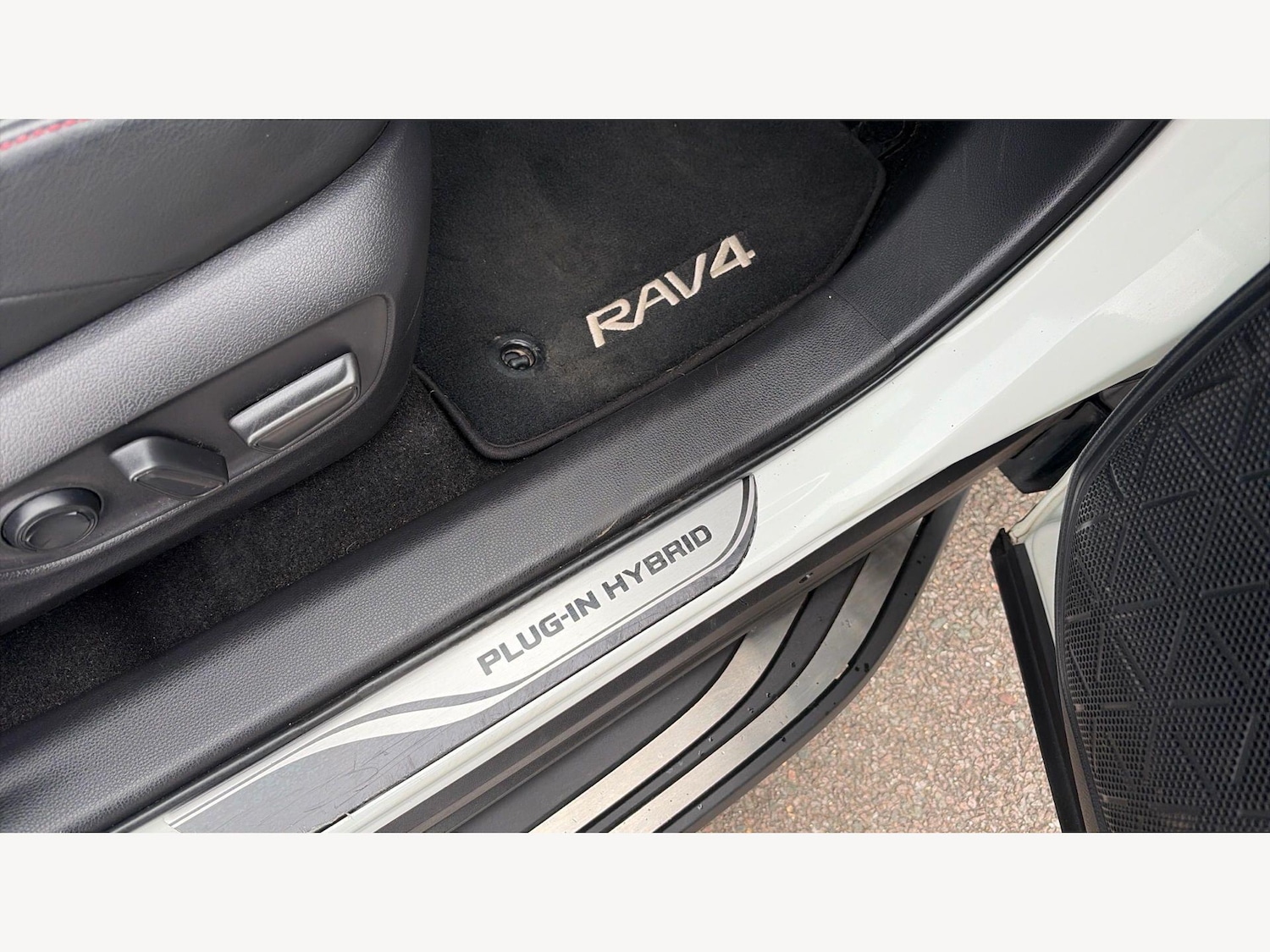 Used Toyota RAV4 2021 for sale - 77754128: Photo 31