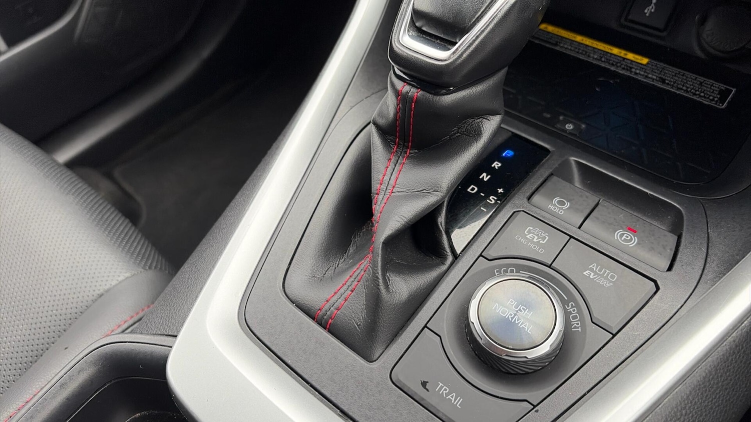 Used Toyota RAV4 2021 for sale - 77754128: Photo 40