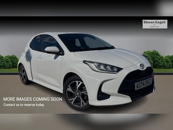 Used Toyota Yaris 2024 for sale - 78934301: Photo