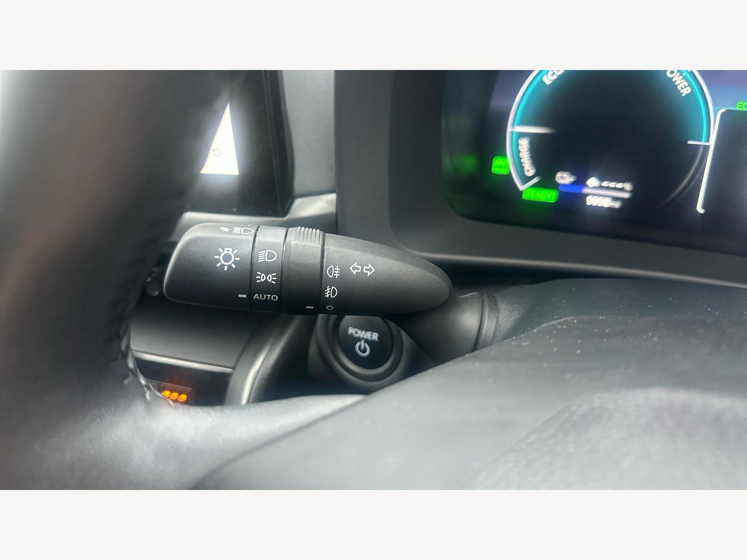 Used Toyota C-HR 2024 for sale - 76976767: Photo 24