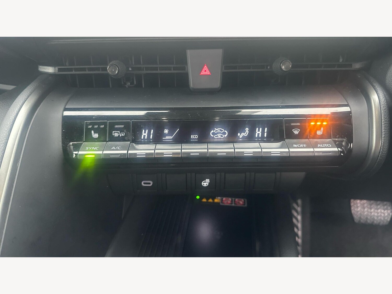 Used Toyota C-HR 2024 for sale - 76976767: Photo 28