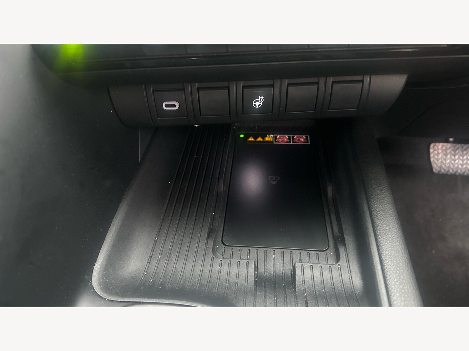 Used Toyota C-HR 2024 for sale - 76976767: Photo 29