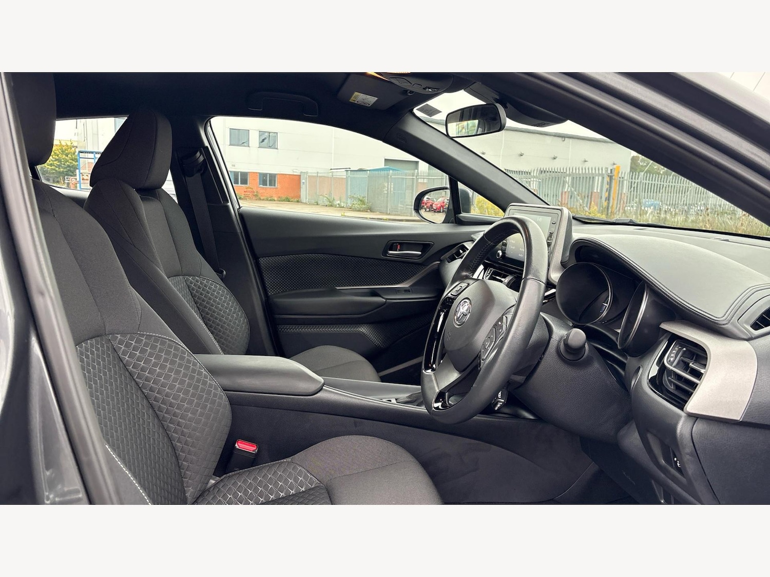 Used Toyota C-HR 2022 for sale - 76135897: Photo 13