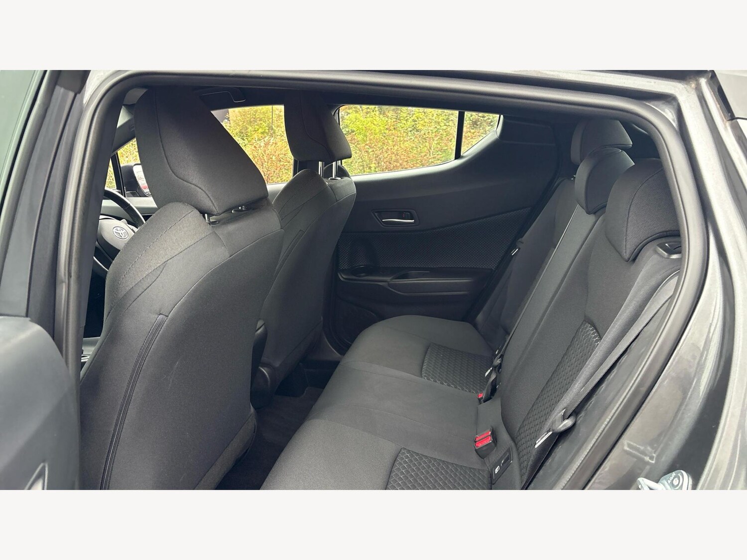 Used Toyota C-HR 2022 for sale - 76135897: Photo 15