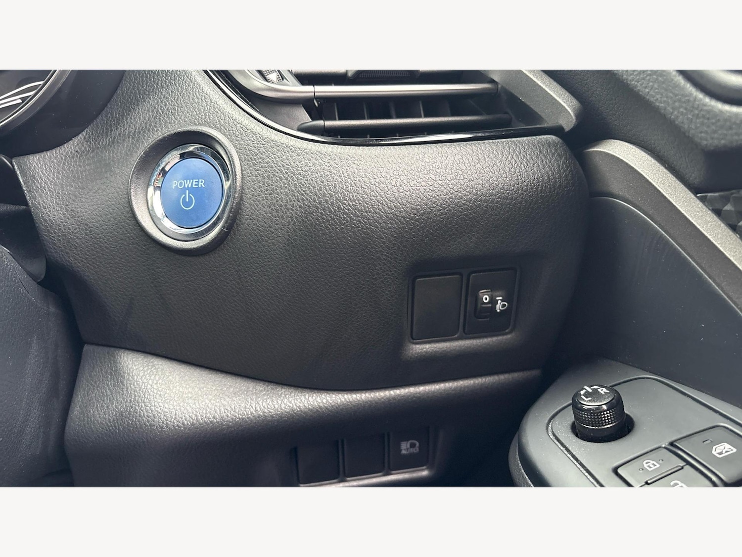 Used Toyota C-HR 2022 for sale - 76135897: Photo 27