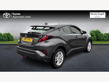 Used Toyota C-HR 2022 for sale - 76135897: Photo 2
