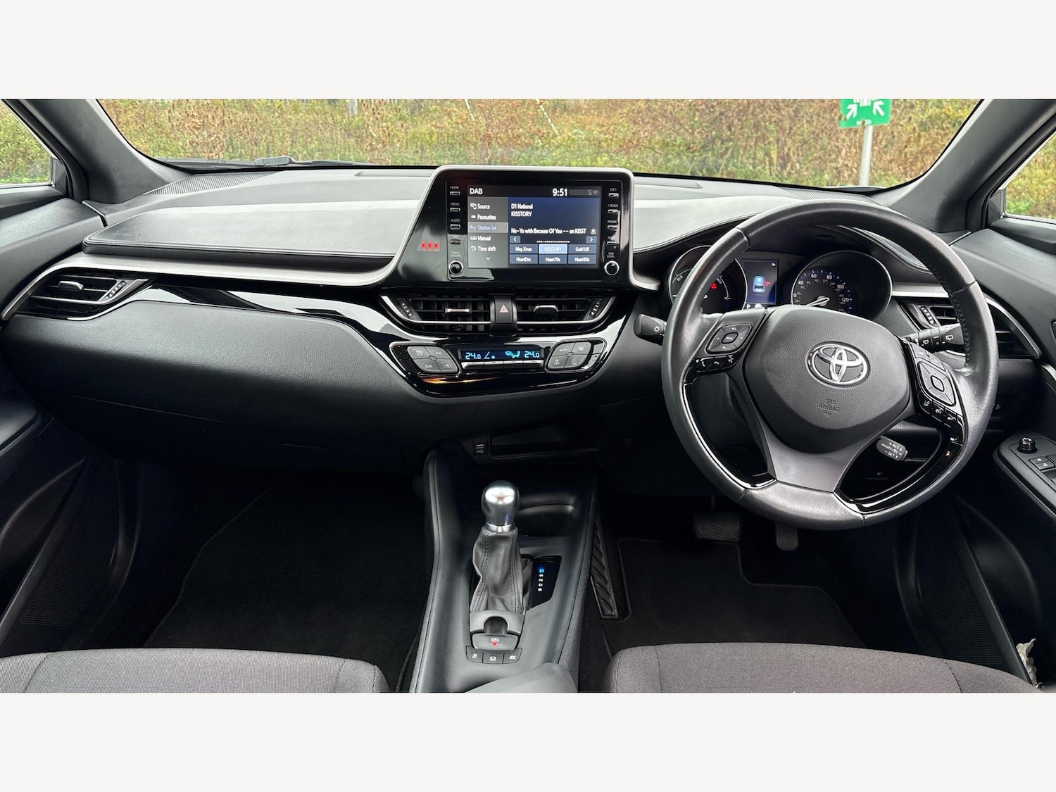 Used Toyota C-HR 2022 for sale - 76135897: Photo 7