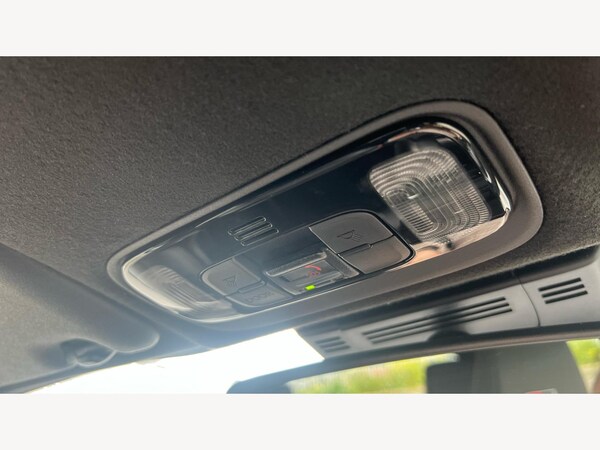 Used Toyota Yaris 2024 for sale - 74701233: Photo 25