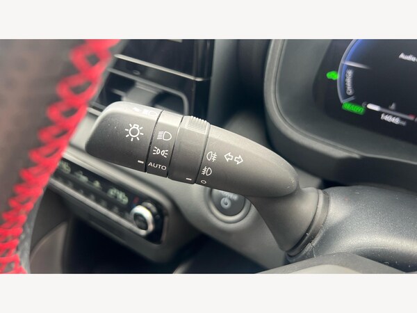 Used Toyota Yaris 2024 for sale - 74701233: Photo 27
