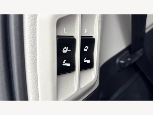 Used Toyota Landcruiser 2019 for sale - 76251315: Photo 31
