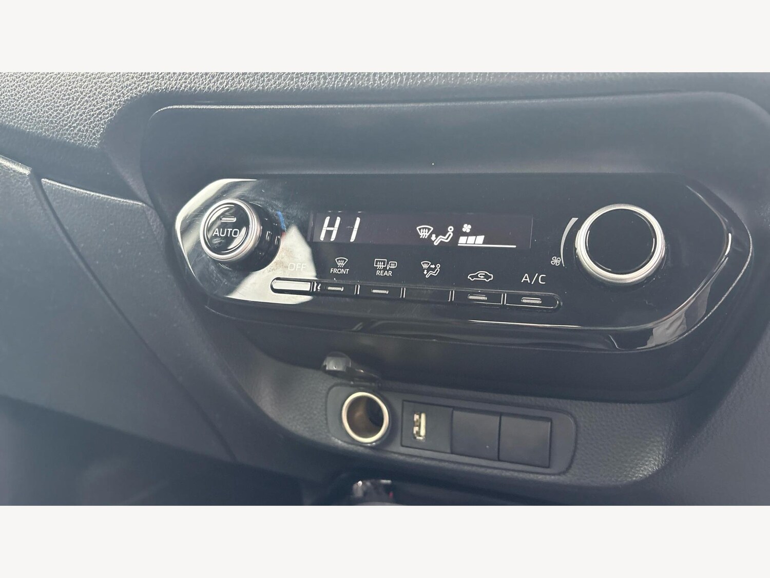 Used Toyota Aygo X 2023 for sale - 76295756: Photo 26