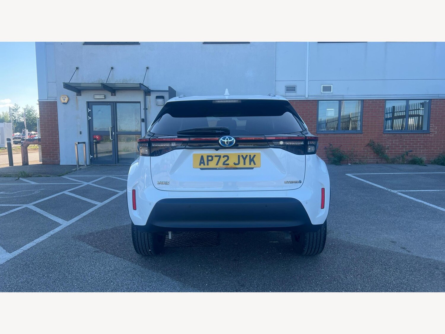 Used Toyota Yaris Cross 2023 for sale - 75809445: Photo 21