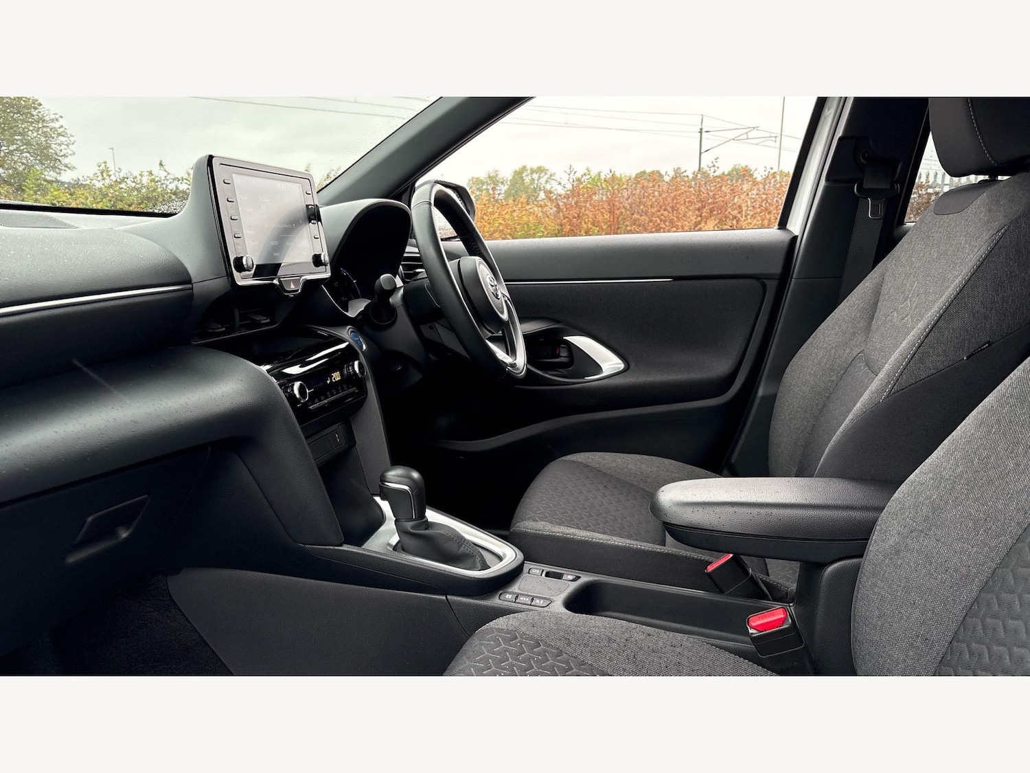 Used Toyota Yaris Cross 2023 for sale - 76898851: Photo 12