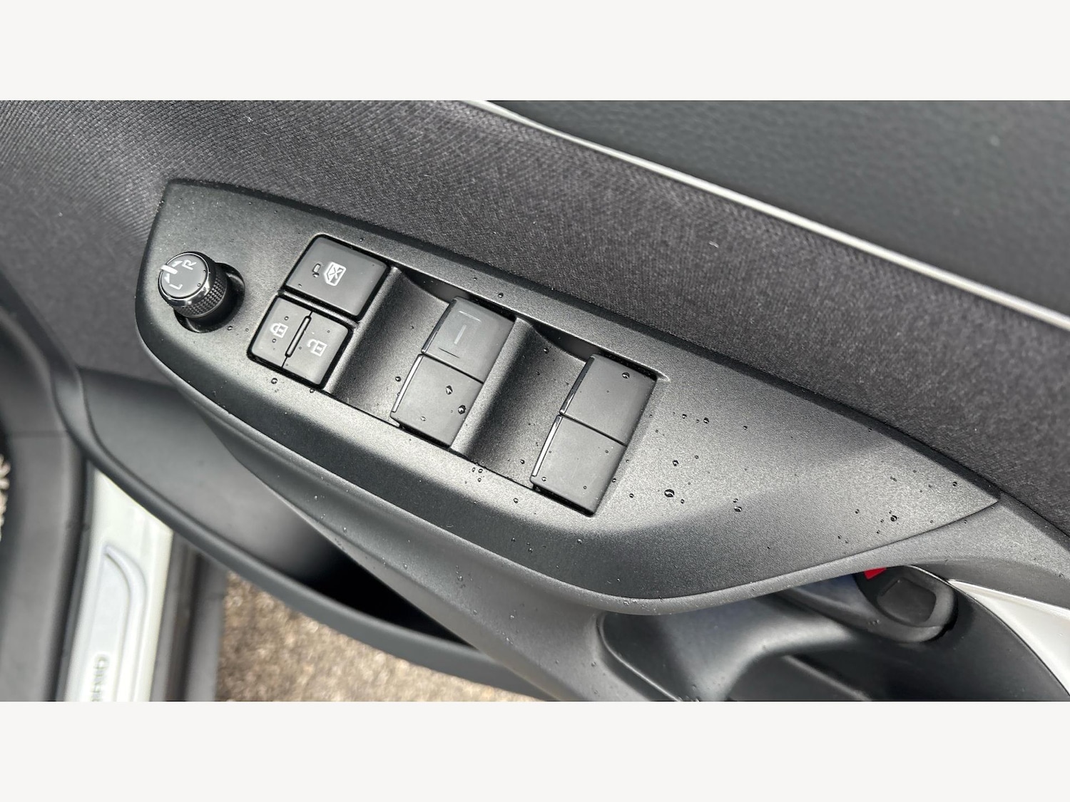 Used Toyota Yaris Cross 2023 for sale - 76898851: Photo 31